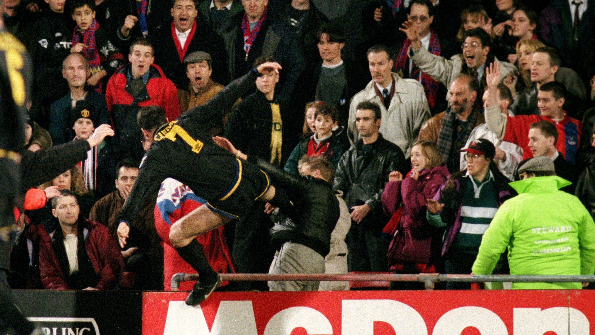 Infamous kung-fu kick (©Reuters/Action Images)